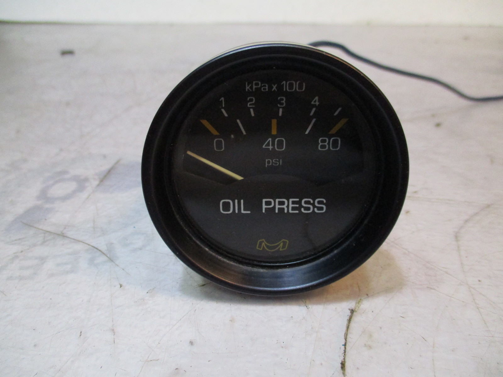 Four Winns Medallion Marine Oil Pressure Gauge Green Bay Propeller