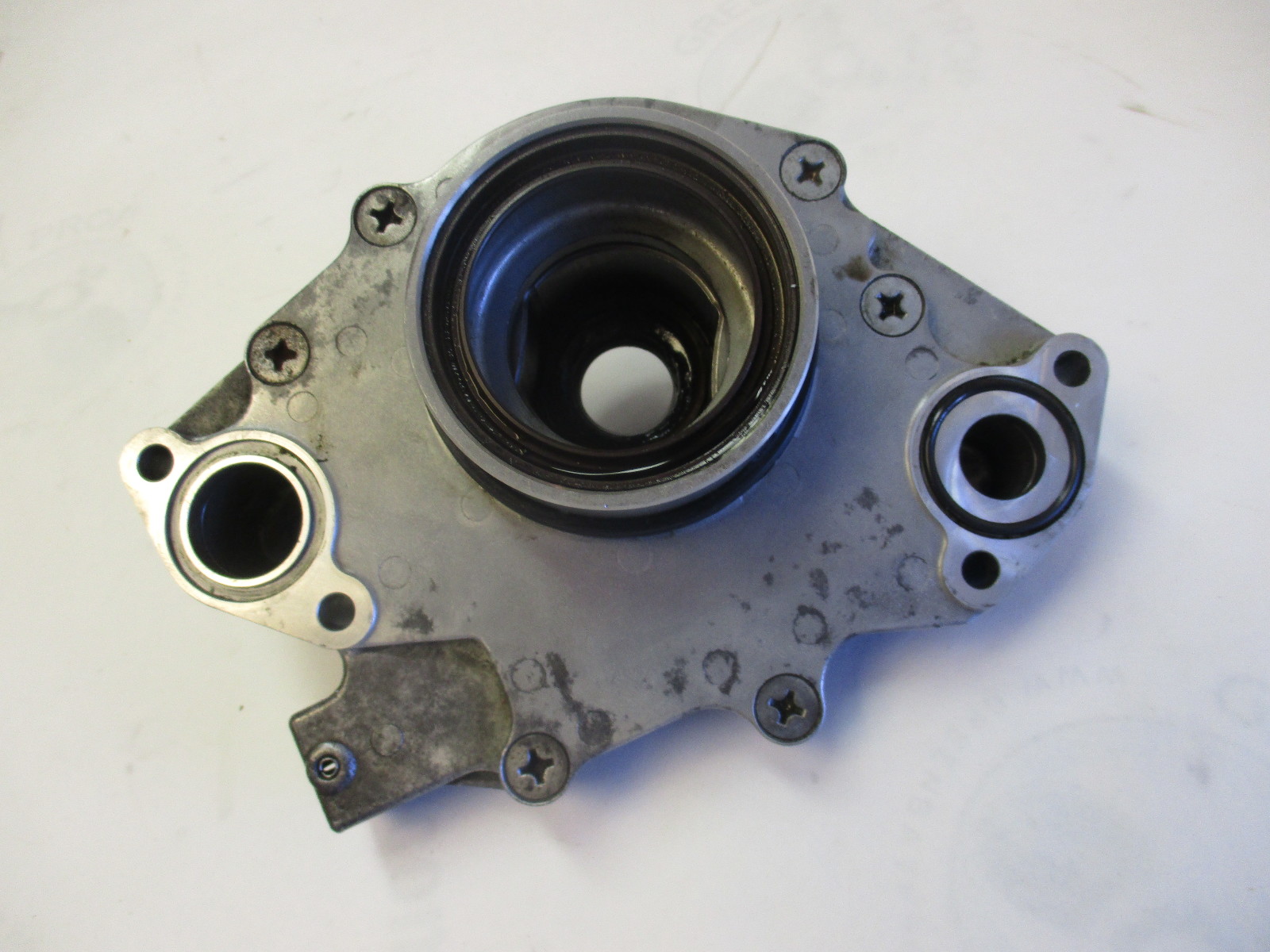 69J133000000 Yamaha Outboard Oil Pump Assembly 200250 HP Green