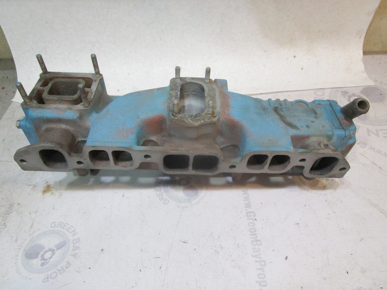 982657 OMC Stringer Stern Drive 2.5L 120HP Intake Exhaust Manifold 910387