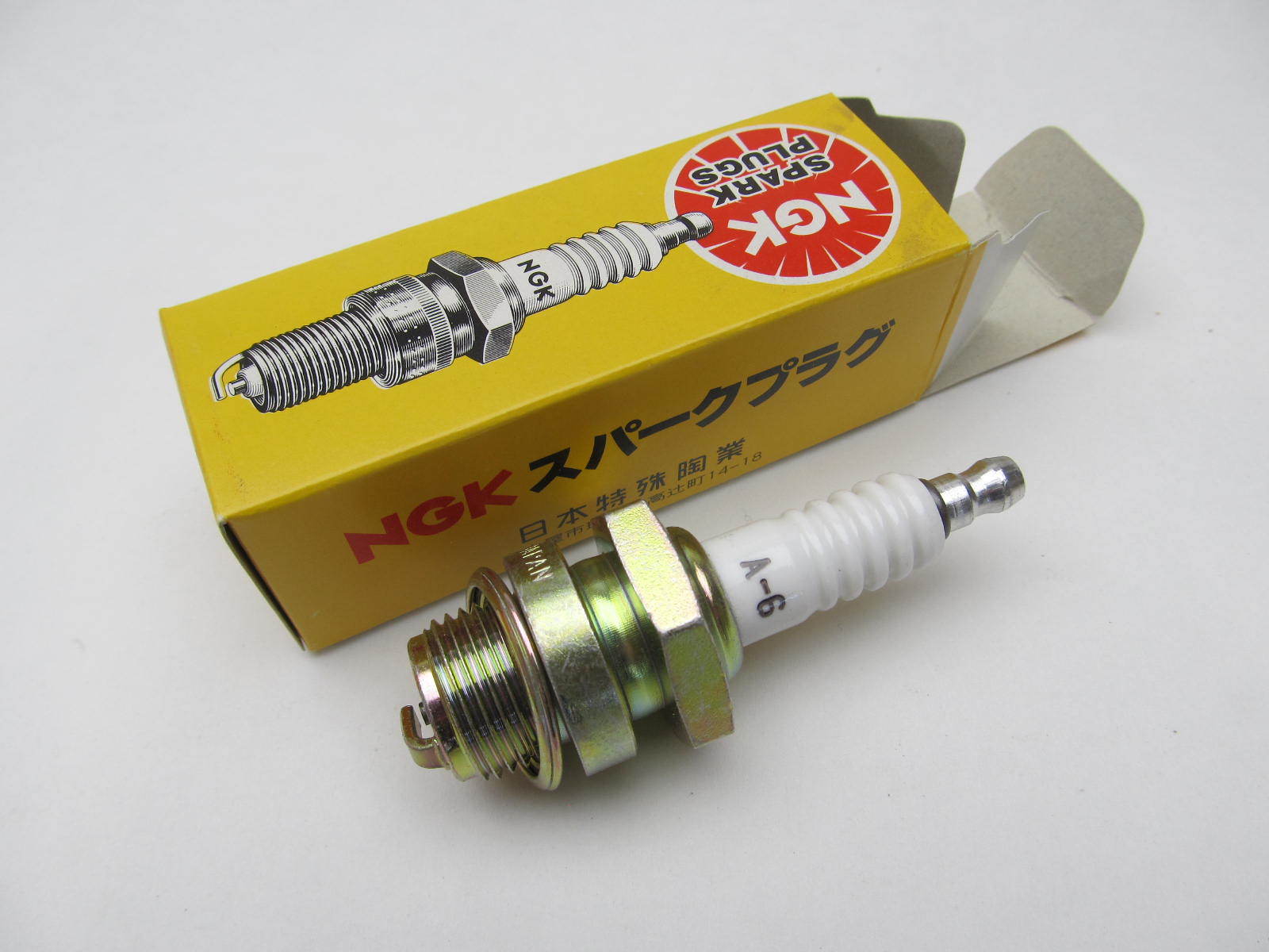 A6 A6 1010 NGK Engine Spark Plug Outboard Powersports Lawn Farm Misc