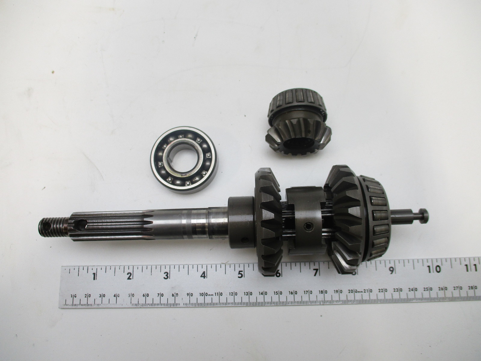 819500A3, 817824A2 Lower Unit Gear Rebuild Kit for Force 50hp 2 Cyl Outboard