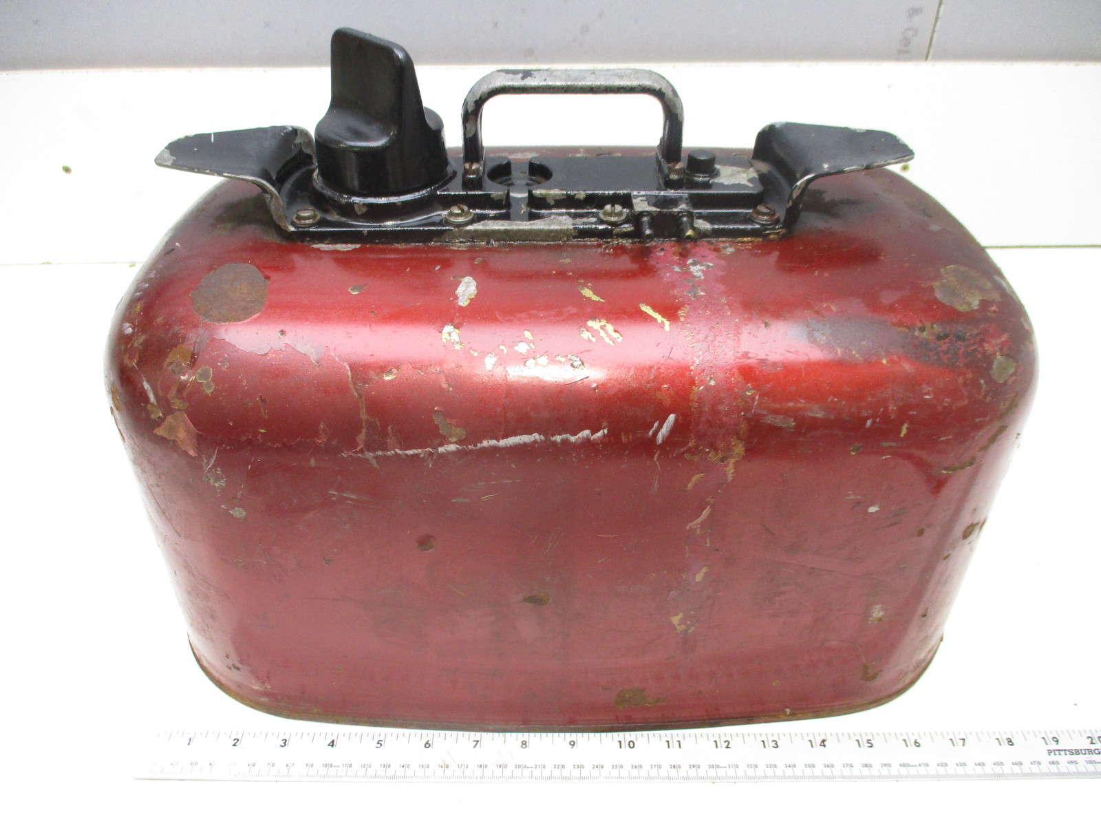 Vintage Johnson Evinrude Outboard Boat 6 Gal 2 Line Pressure Gas Fuel