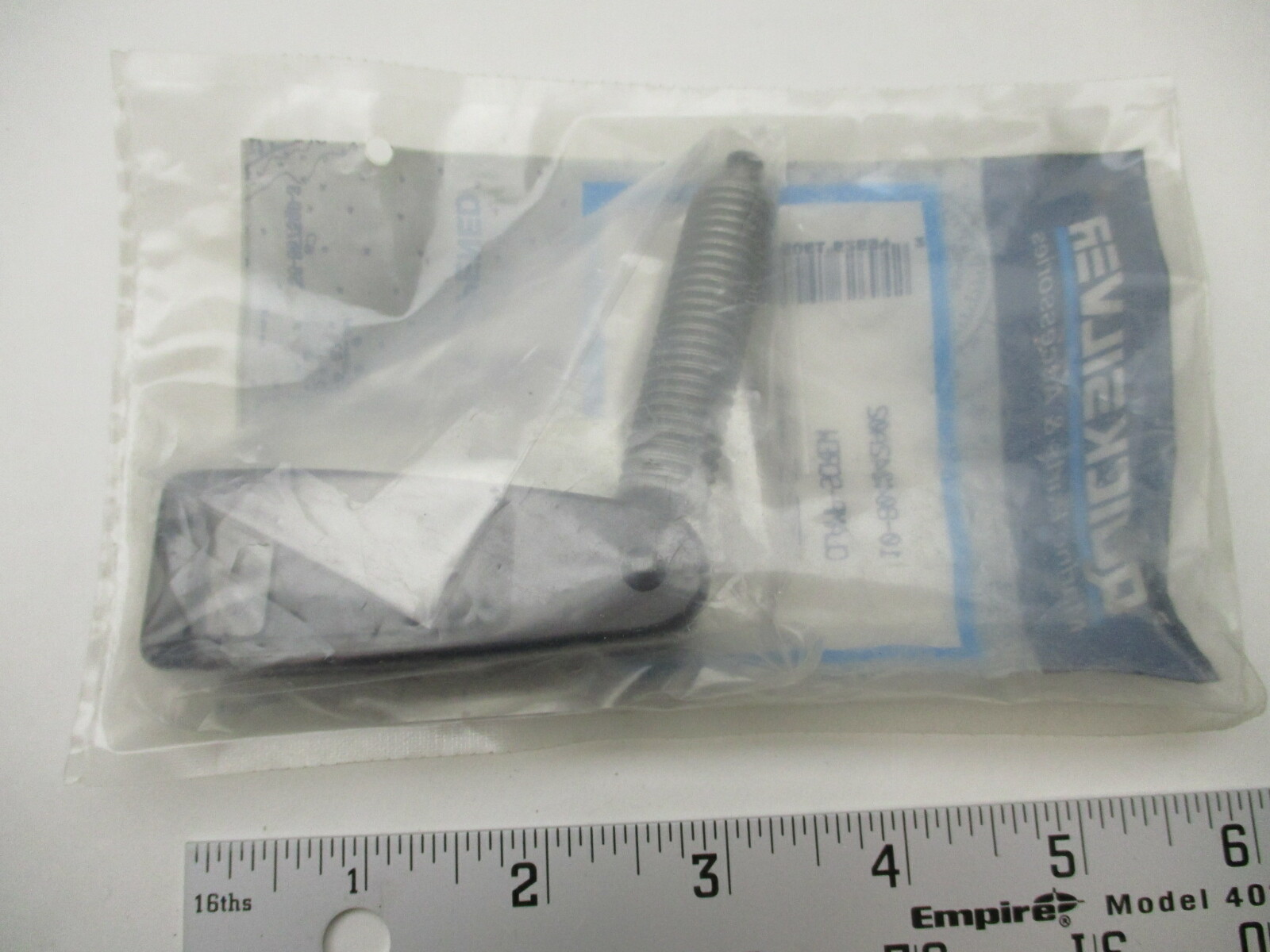 10-804042A02 Thumb Clamp Screw Fits Mercury Mariner 8-30 HP Outboard