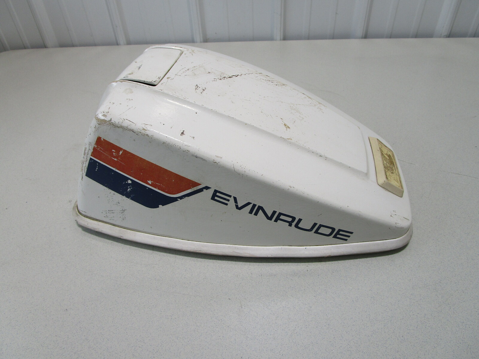 279982 Evinrude Johnson Outboard 9.9 10 15 HP Top Cowl Motor Cover