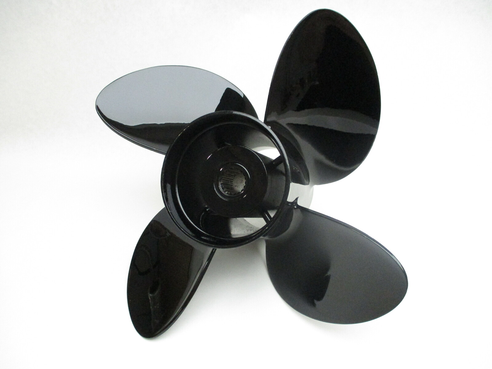 14.25 X 19 Pitch 4-Blade Prop Propeller for VOLVO PENTA SX & Cobra SX 19 Spline