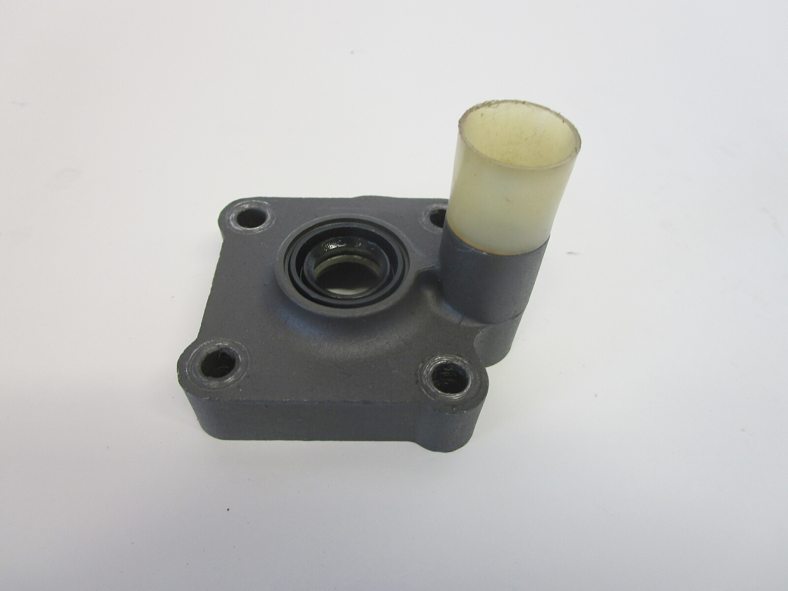 46803824T Water Pump Body Mercury Chrysler Force 2550 HP Green Bay