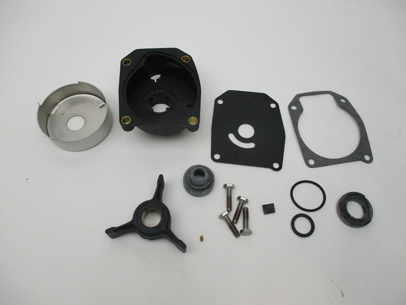 0438592 438592 OMC WATER PUMP KIT W/HOUSING for JOHNSON/EVINRUDE Outboards