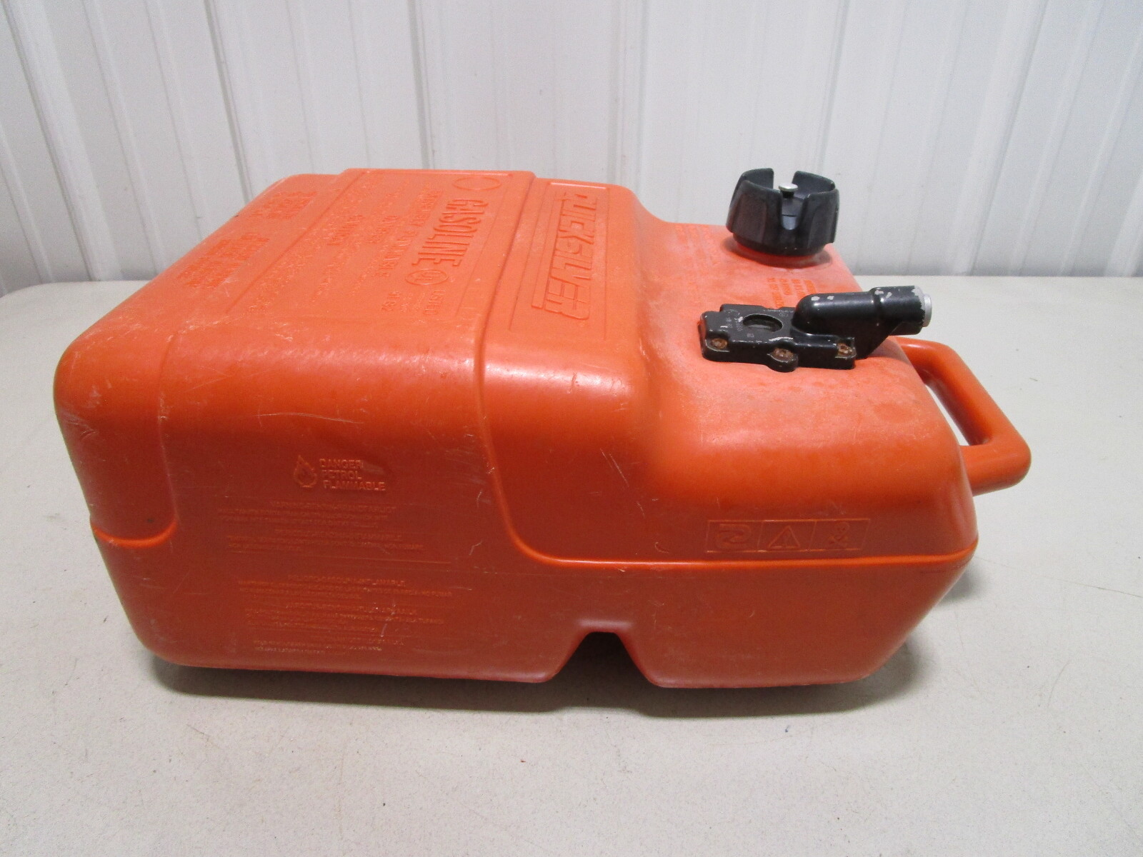 Quicksilver Mercury Marine Outboard Boat Fuel Gas Tank Plastic 6.6 Gallon