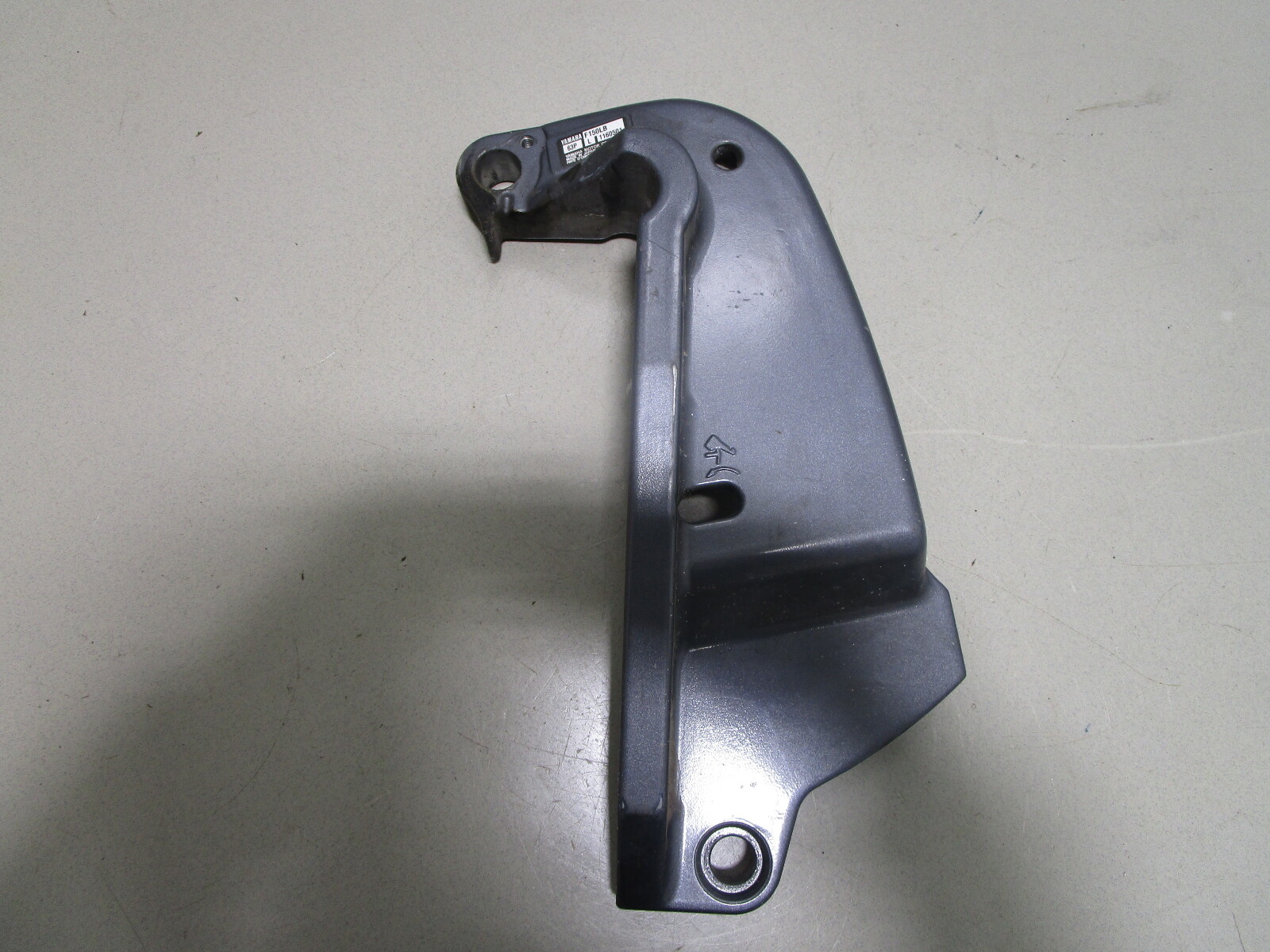 64E-43111-02-8D Stern Bracket PORT for Yamaha 115-300 Hp Outboard Clamp Bracket