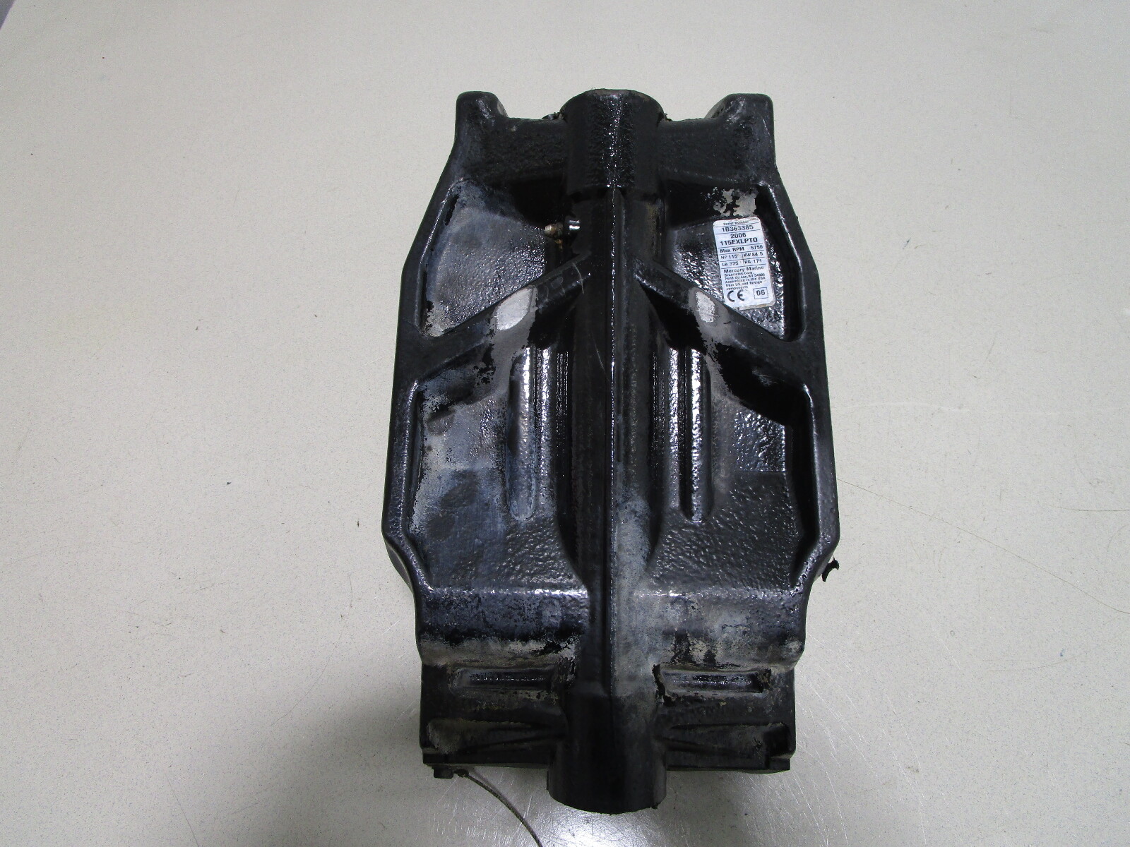 3408-881919T01 Mercury 75-125 Hp EFI & DFI Outboard Swivel Bracket