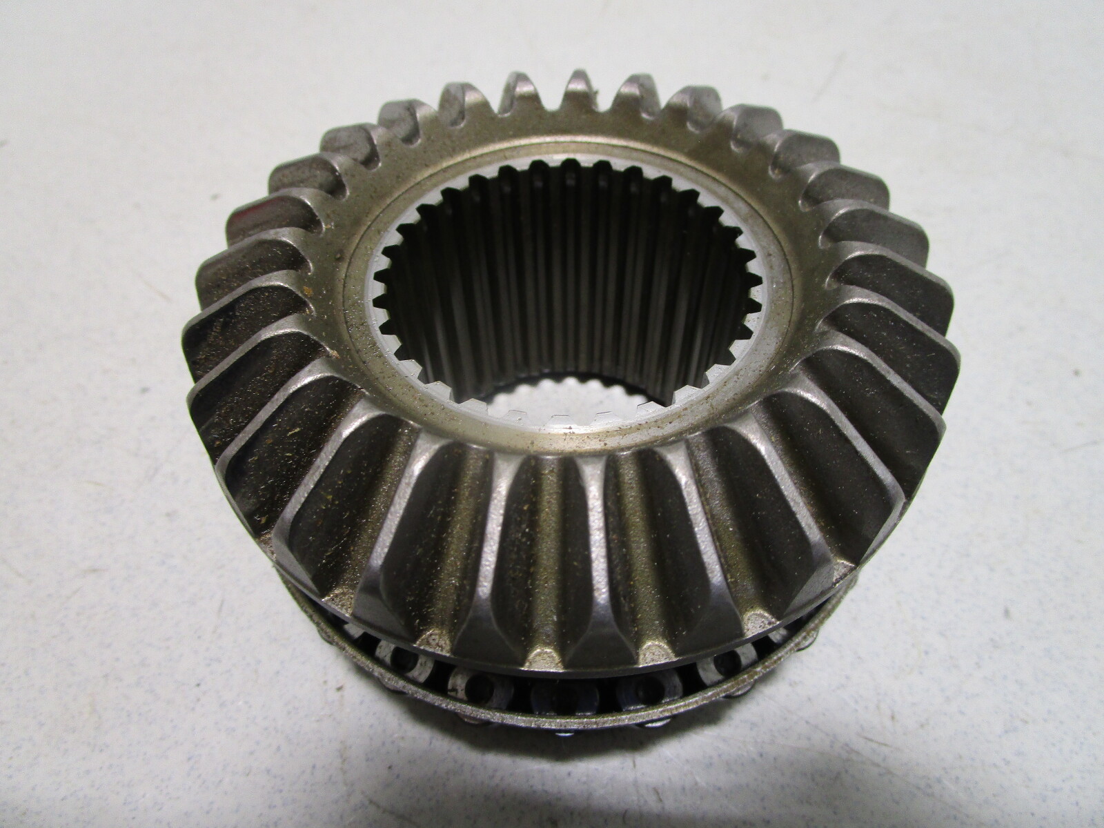 43-824490 Mercruier Bravo III 3 27 Tooth Reverse Gear & Bearing 31-805182A1