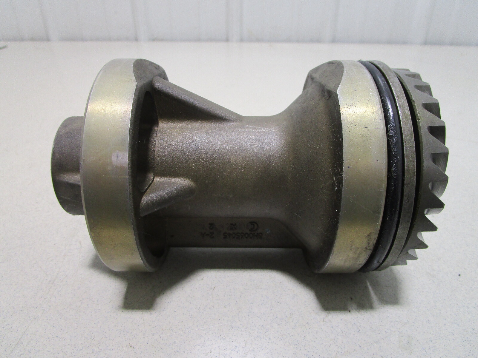 8M0065046 Mercury 115 HP 4 STK Outboard Bearing Carrier & Reverse Gear 8M0090832