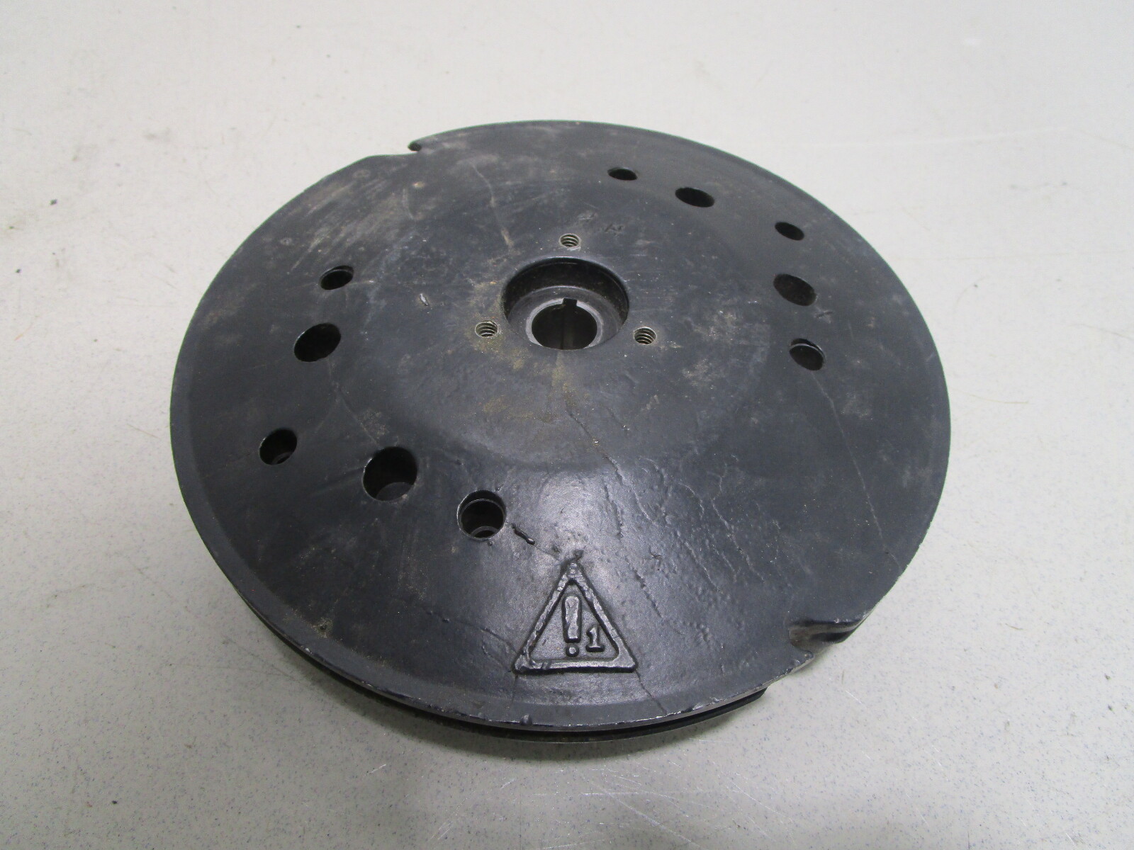 0583077 Manual Flywheel 9.9/10, 14  & 15 HP Evinrude Johnson