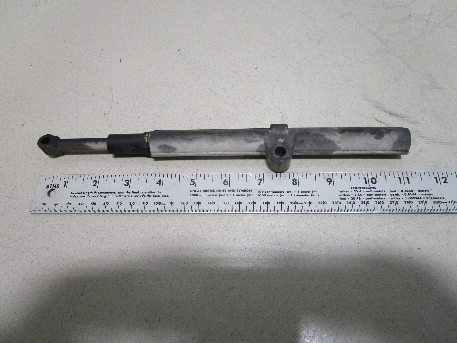 813995A1 Mercruiser Alpha & Bravo Stern Drive Throttle Spring Guide