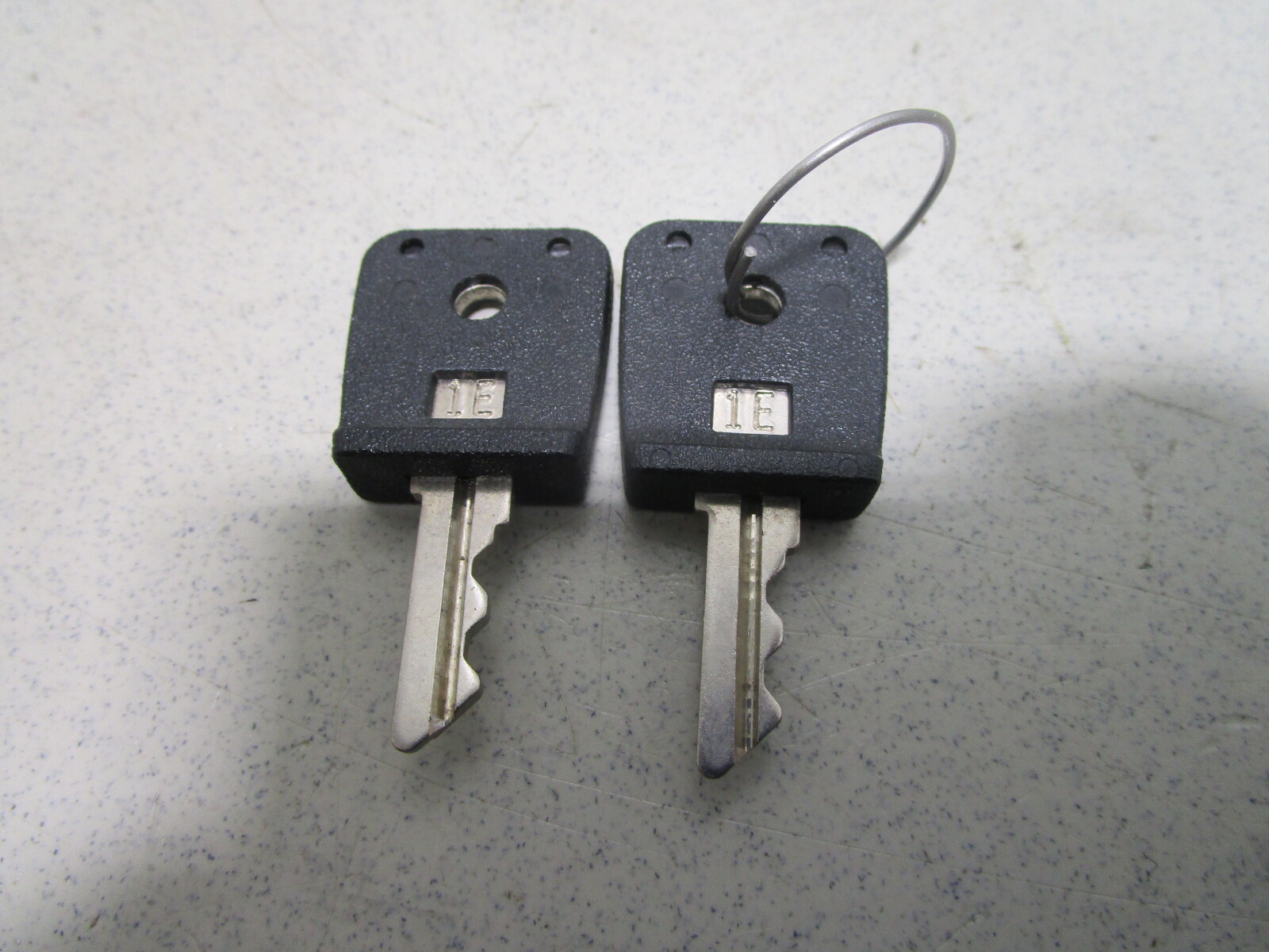894915 Mercury Quicksilver Ignition Key 1E Set Of (2)