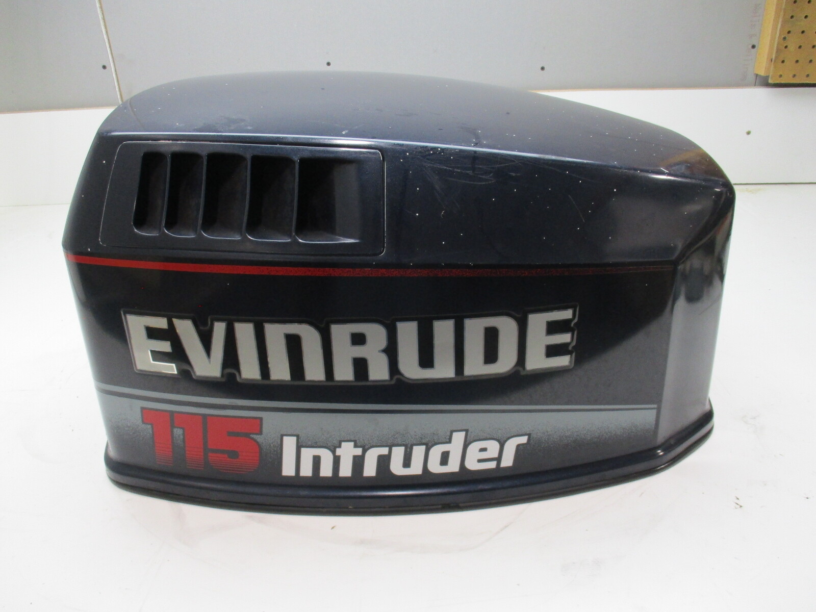 0284741 Johnson Evinrude Engine Top Motor Cover Cowl Intruder 115 HP V4