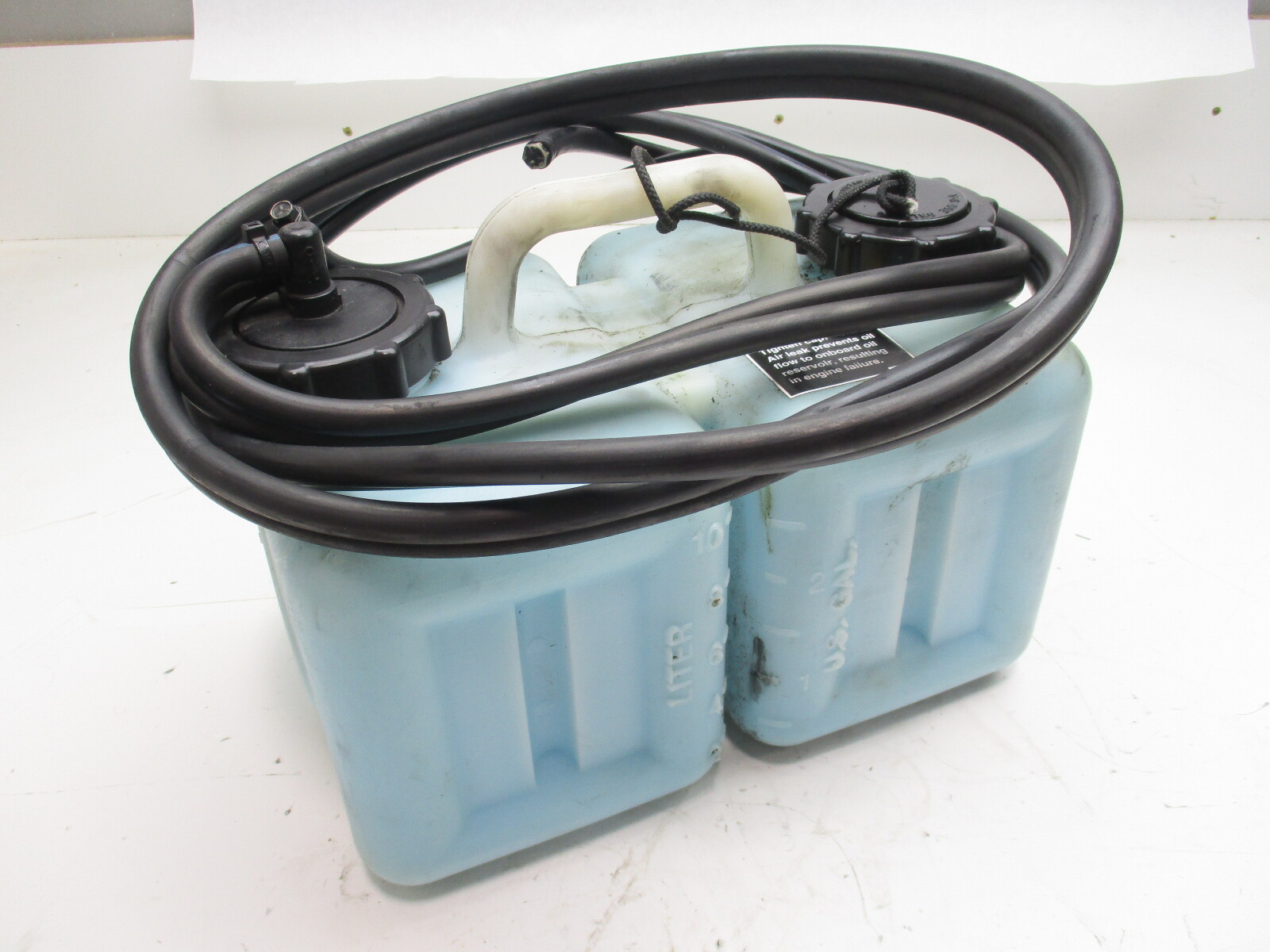 8742A23 Mercury Mariner Outboard Boat Remote Oil Tank 3 Gallon