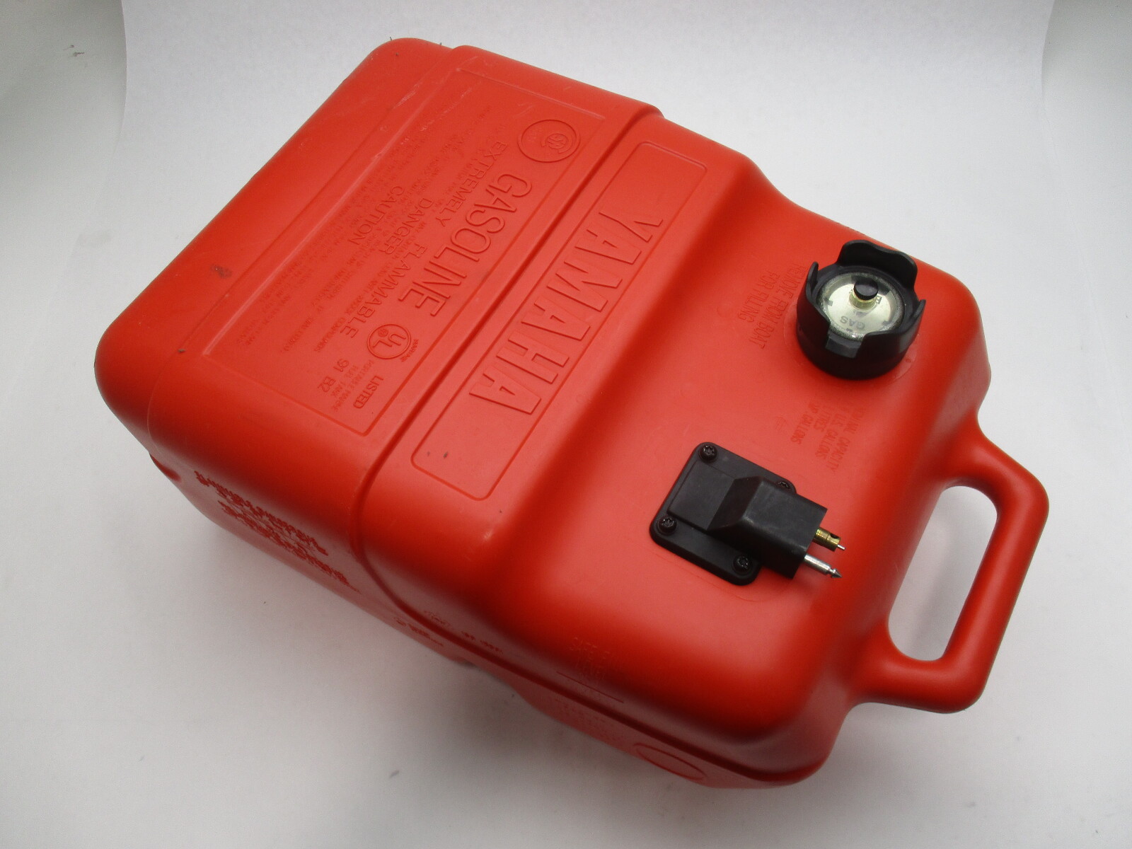 Yamaha OURBOARD MARINE OEM 25 Liter (6.6 gallon) Portable Fuel Gas Tank Plastic