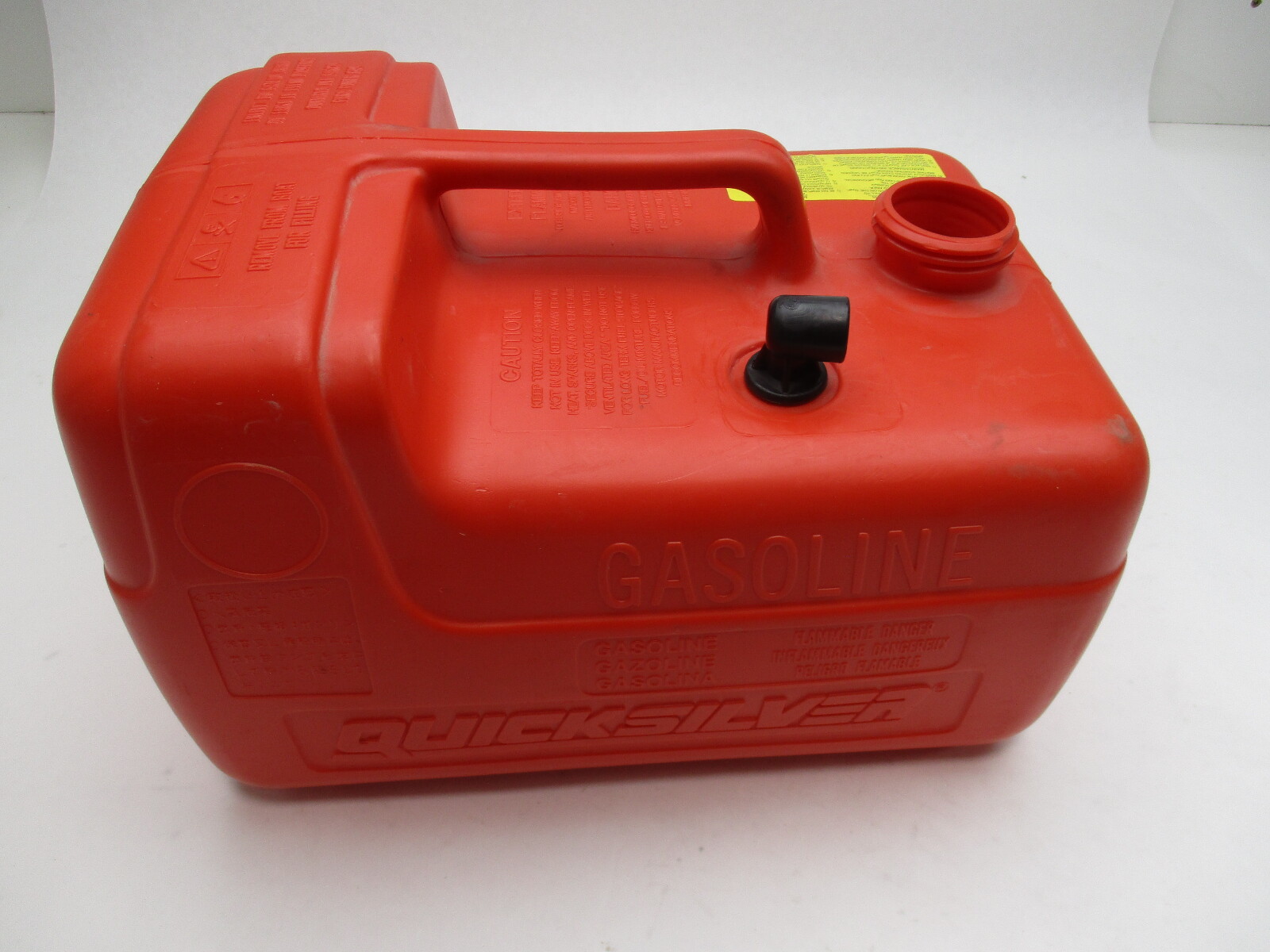 9729A1 Quicksilver Plastic Red Remote Portable Marine Gas Tank 3 Gallons