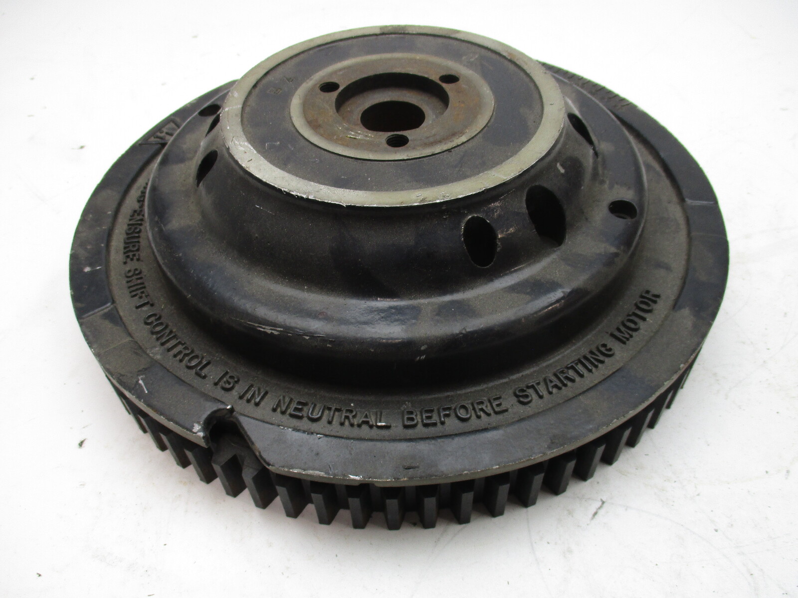 OMC JOHNSON EVINRUDE FLYWHEEL 40-50hp 583697