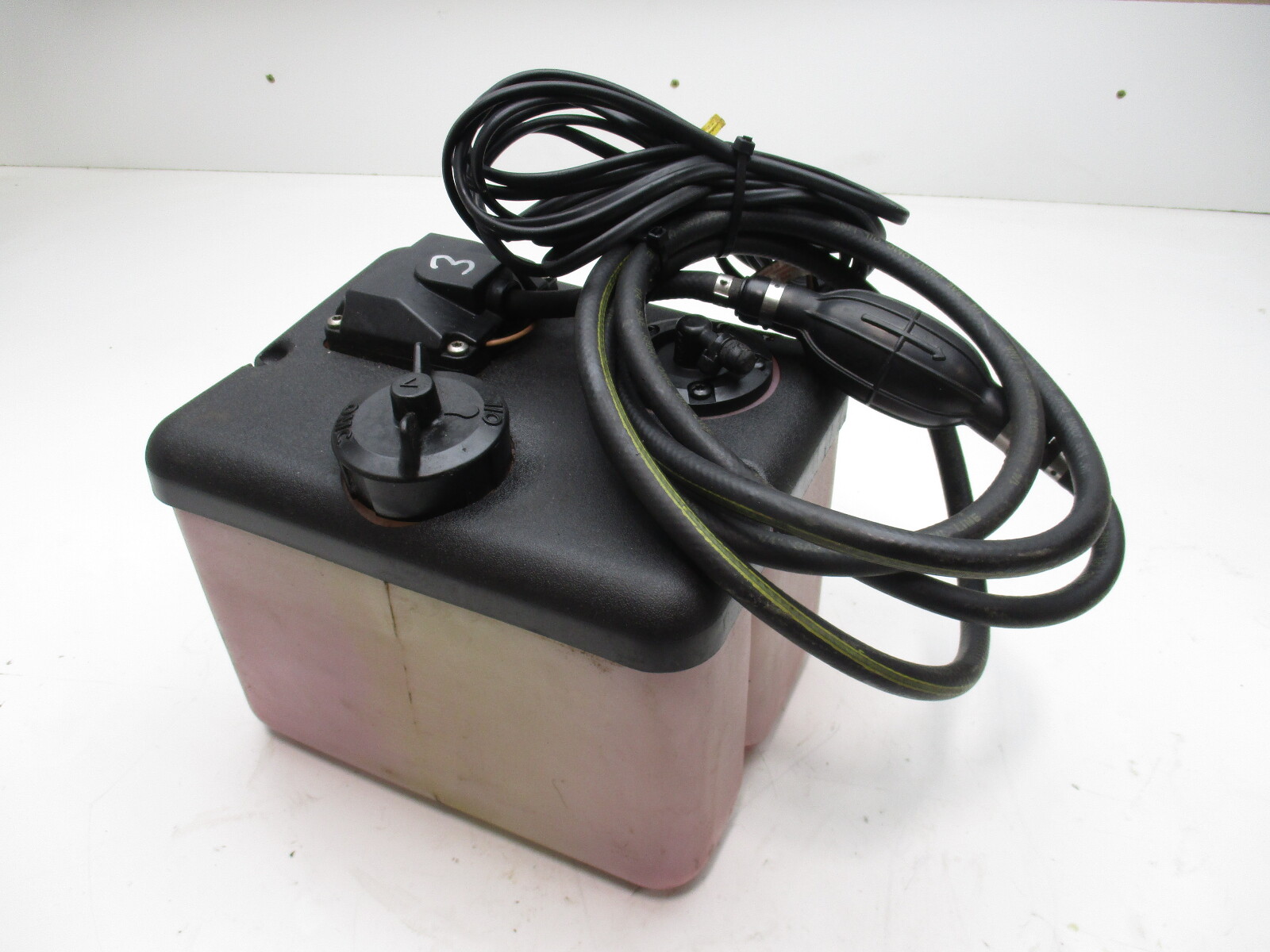 OMC Evinrude Johnson Outboard 1.8 Gallon Remote Oil Tank