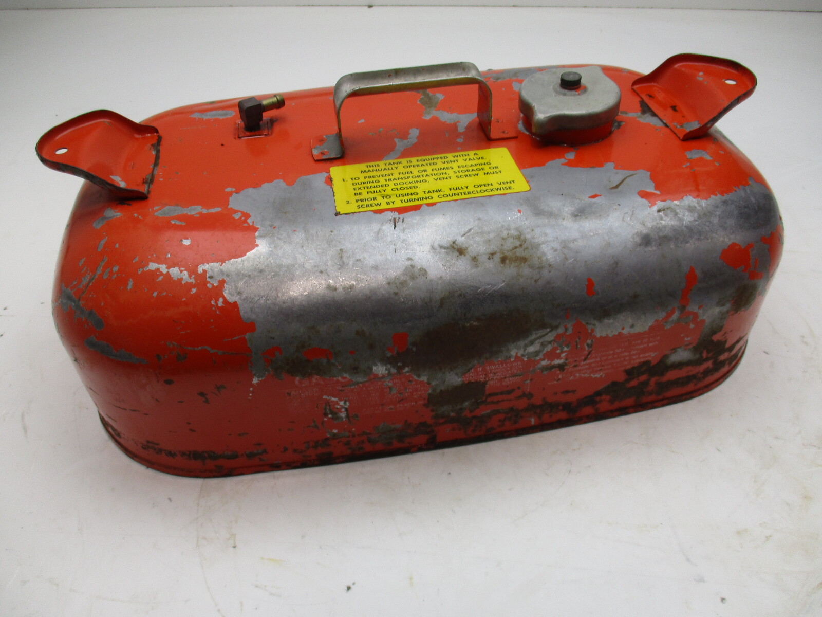 OMC Evinrude Johnson Outboard 3 Gallon Remote Red Metal Gas Tank Fuel Can
