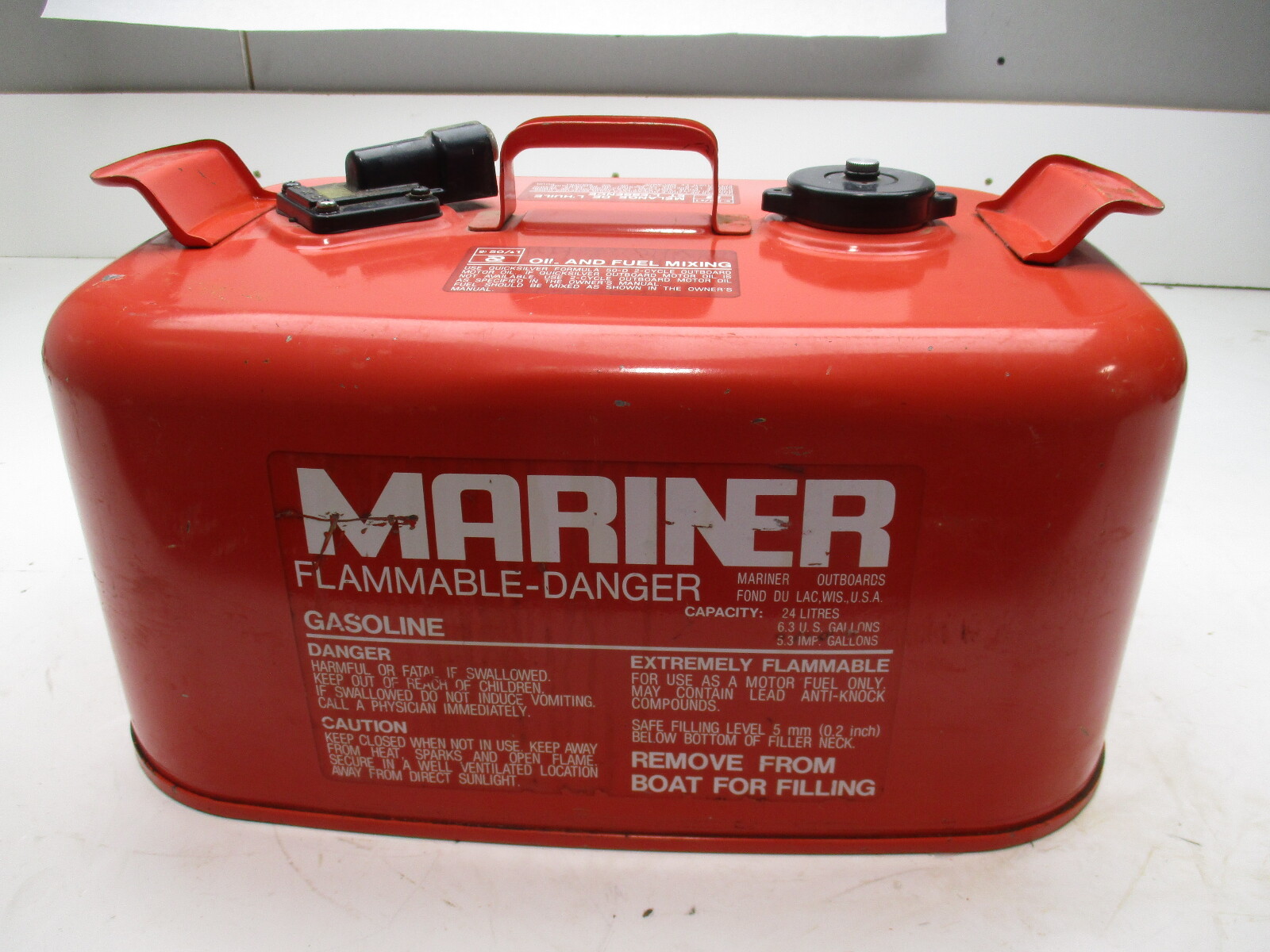 Mercury Mariner Outboard Remote Fuel Gas Tank Can Metal 6 Gallon