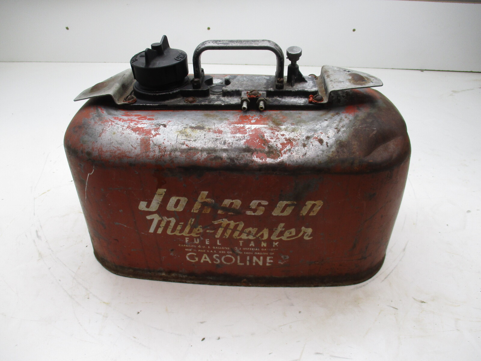 Vintage Johnson Evinrude Mile Master 6 Gallon 2 Line Pressure Gas Fuel Tank