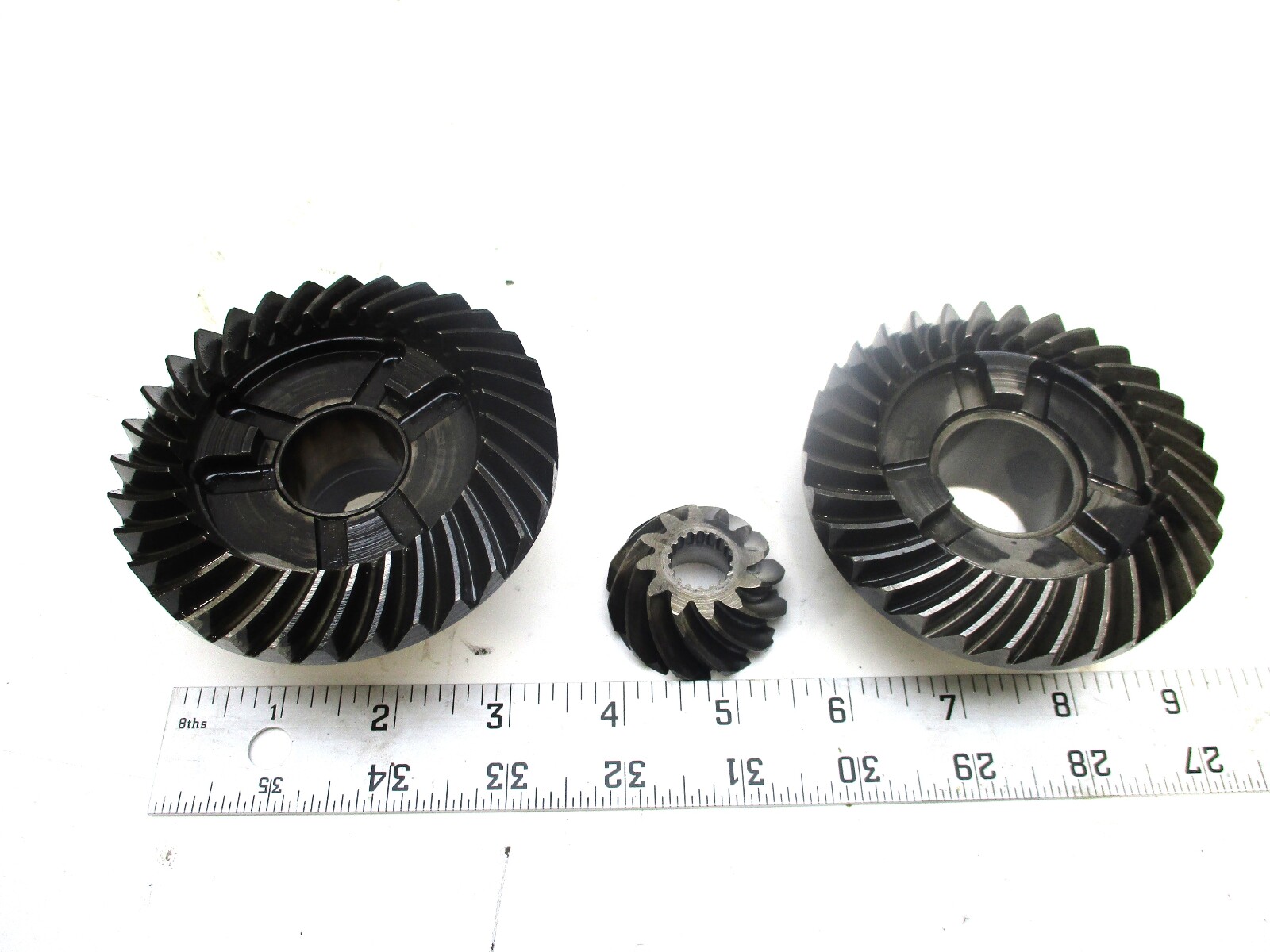 385568 315533 318353 Evinrude Johnson 50Hp Elec. Start Outboard Gear Set 1973-74 GBP005758