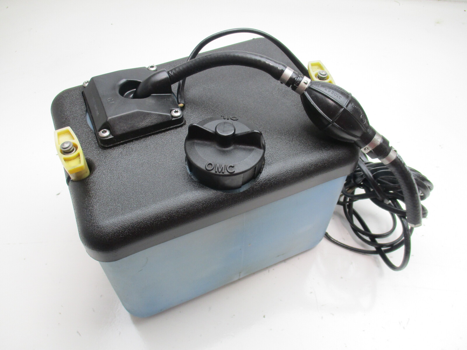 0175529 OMC Evinrude Johnson Outboard 1.8 Gallon Remote Oil Tank 0175529