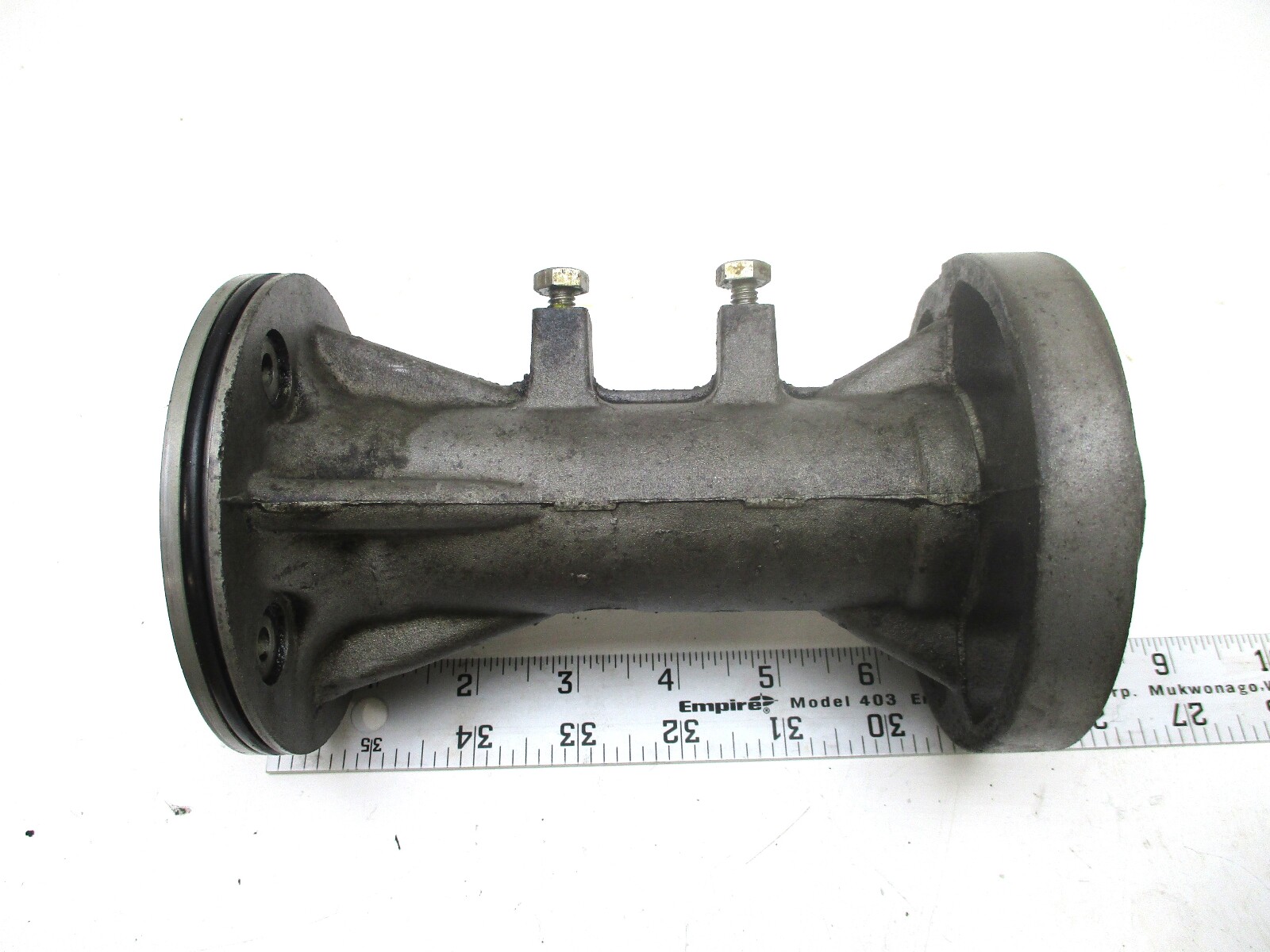 0397094 OMC Cobra Evinrude Johnson Bearing Carrier Housing GBP007269