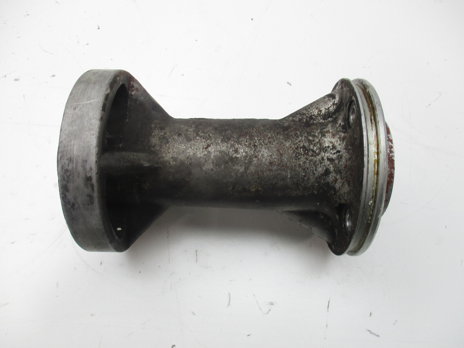 0384523 316477 Propshaft Bearing Carrier Housing Evinrude Johnson OMC Sterndrive GBP007277