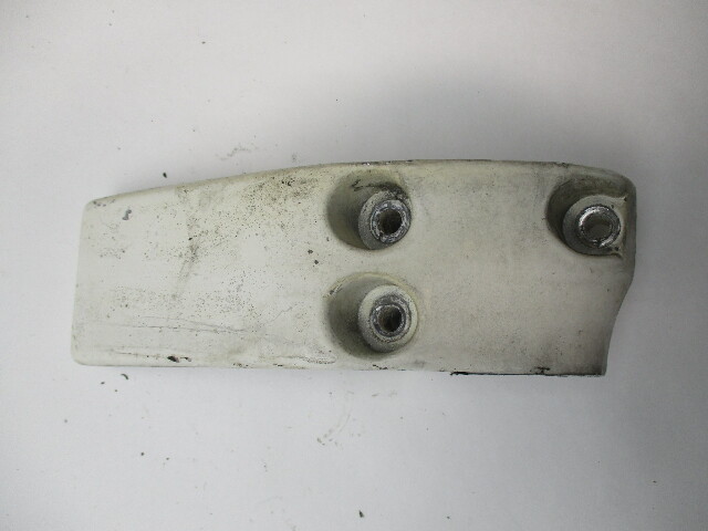 0332419 Evinrude Johnson 40 50 Hp Outboard Port Lower Mount Bracket 332419