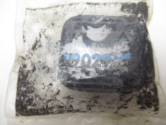 190294 19029 Quicksilver Remote Control Non- Power Trim Knob Cover