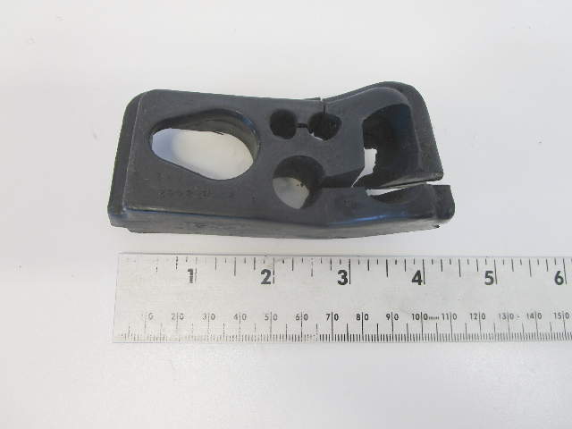 25-828462 Mercury Grommet Outboard 30-50hp