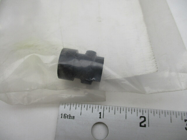 0321129 321129 OMC Evinrude Johnson Outboard Water Tube Grommet