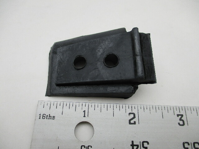 334164 0334164 OMC Grommet, Throttle Cable Evinrude Johnson 40/50HP