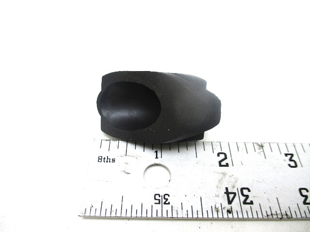 0339287 Evinrude Johnson Outboard Lower Cowl Throttle Cable Grommet