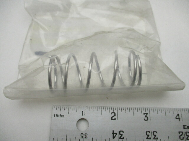 0351122 351122 BRP OMC Evinrude Johnson Outboard Valve Spring