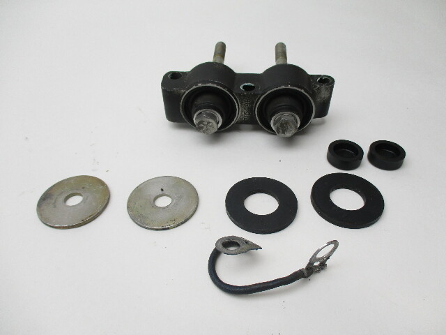 0388234 0436470 Evinrude Johnson Outboard Upper Engine Mount to Steering Arm
