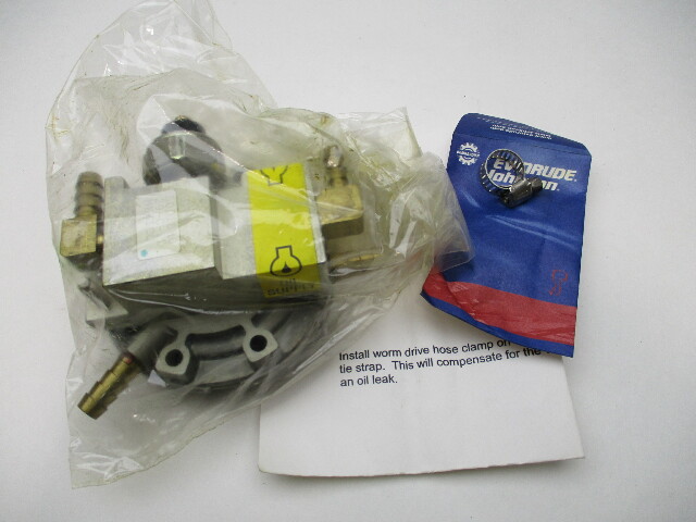 5001830 5001504 OMC Oil Lift Pump Assembly Evinrude Ficht 135 150 175