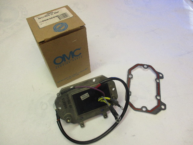 0583689 583689 OMC Evinrude Johnson Outboard 35 Amp Rectifier Regulator