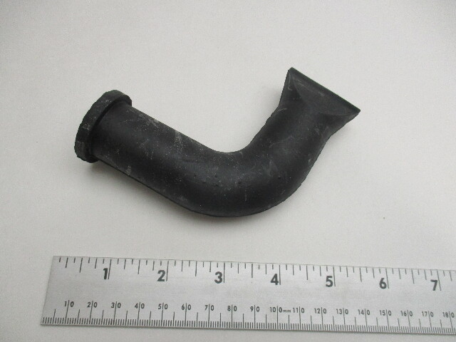 843235 VOLVO PENTA Sterndrive MARINE ENGINE Exhaust Pipe Rubber Bend Hose
