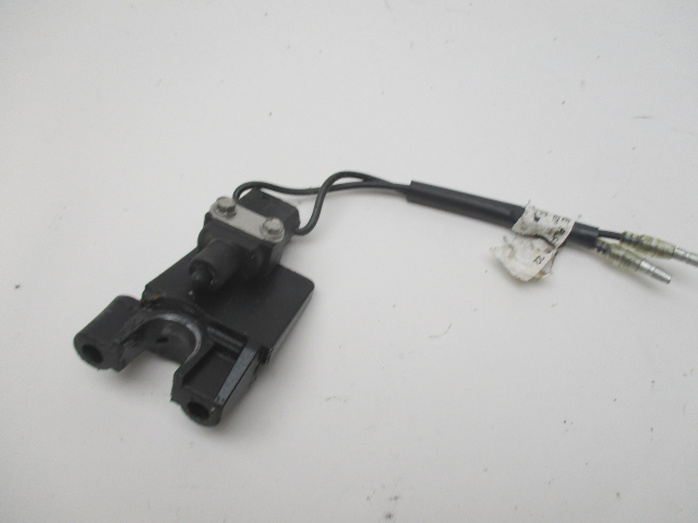 87-813960A3 Neutral Safety Switch & Clamp Mercury Mariner Outboards 8220081