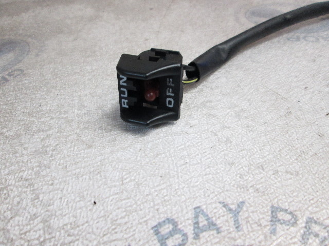 87-826677A3 Mercury Mariner 6-25 Hp Outboard Lower Cowl Stop Switch 1999-2006