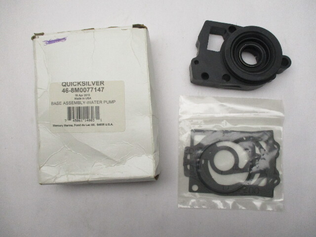 46-8M0077147 42579A3 NEW Water Pump Base Assy Mercury Mariner Magnum II 135-150