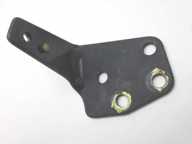 0913498 OMC 1989 5.8 V8 Throttle Anchor Cable Bracket 913498