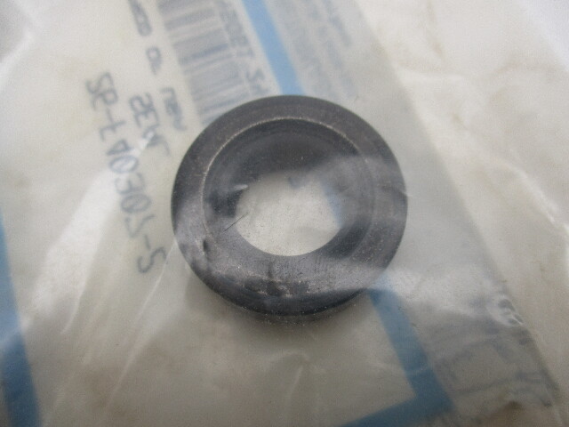 26-F40307-2 Fits Mercury Chrysler Force 25-55 HP Driveshaft Oil Seal