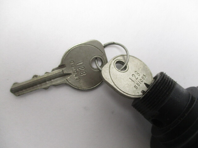 B51095 128 New Mercury Outboard Ignition Switch Kit With Keys