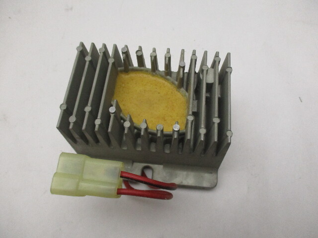 0380076 New Evinrude Johnson Regulator & Terminal 1960's 80/100hp